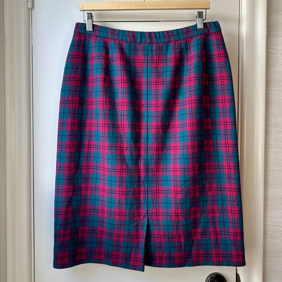 Pendleton Dresses & Skirts - Vtg Pendleton 100% Wool Tartan Skirt